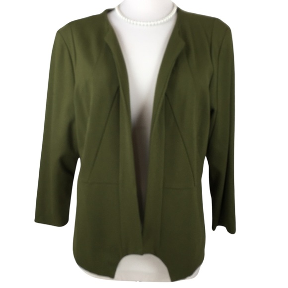Versona Jackets & Blazers - Versona Army Green Open Collarless Ponte Waist Length Blazer size XX-Large